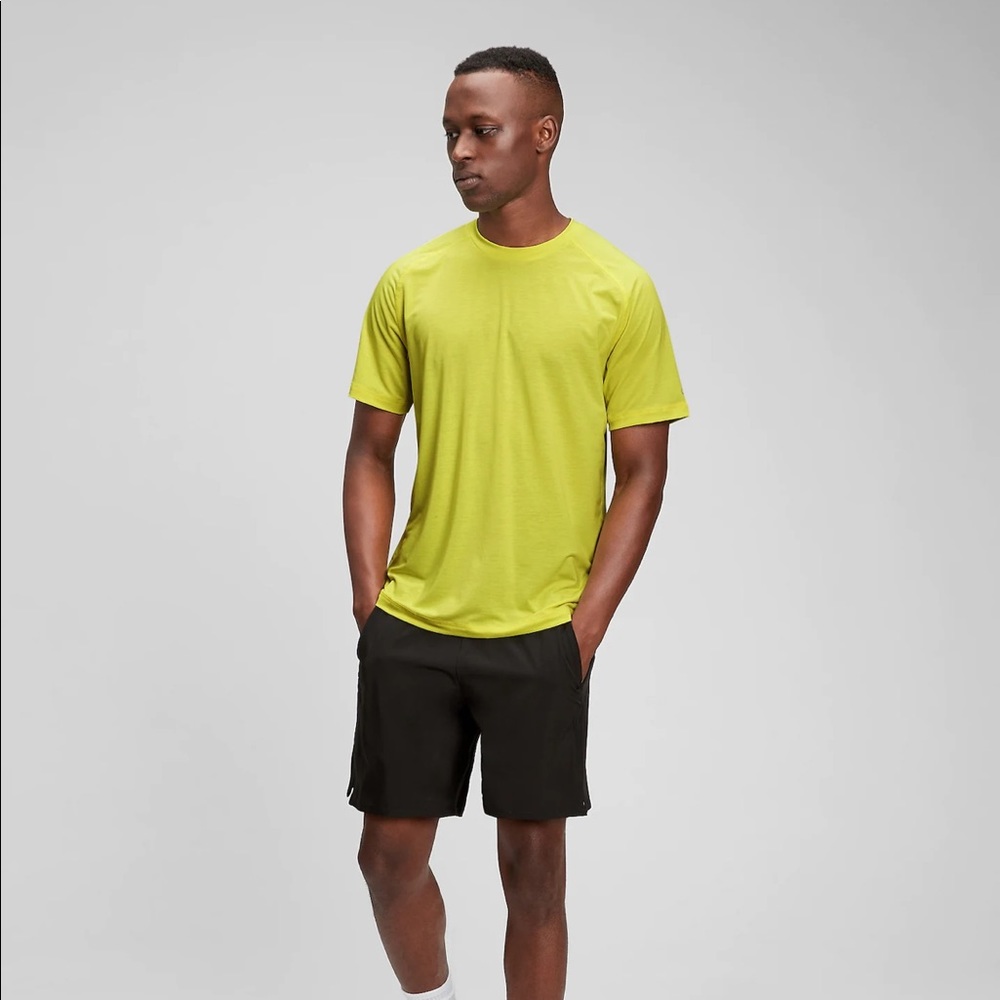 Gap fit T-shirt new with tag